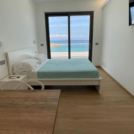 Casa Vacanza Acquamarina Porto Torres Exteriér fotografie