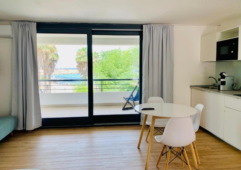 Casa Vacanza Acquamarina Porto Torres Exteriér fotografie