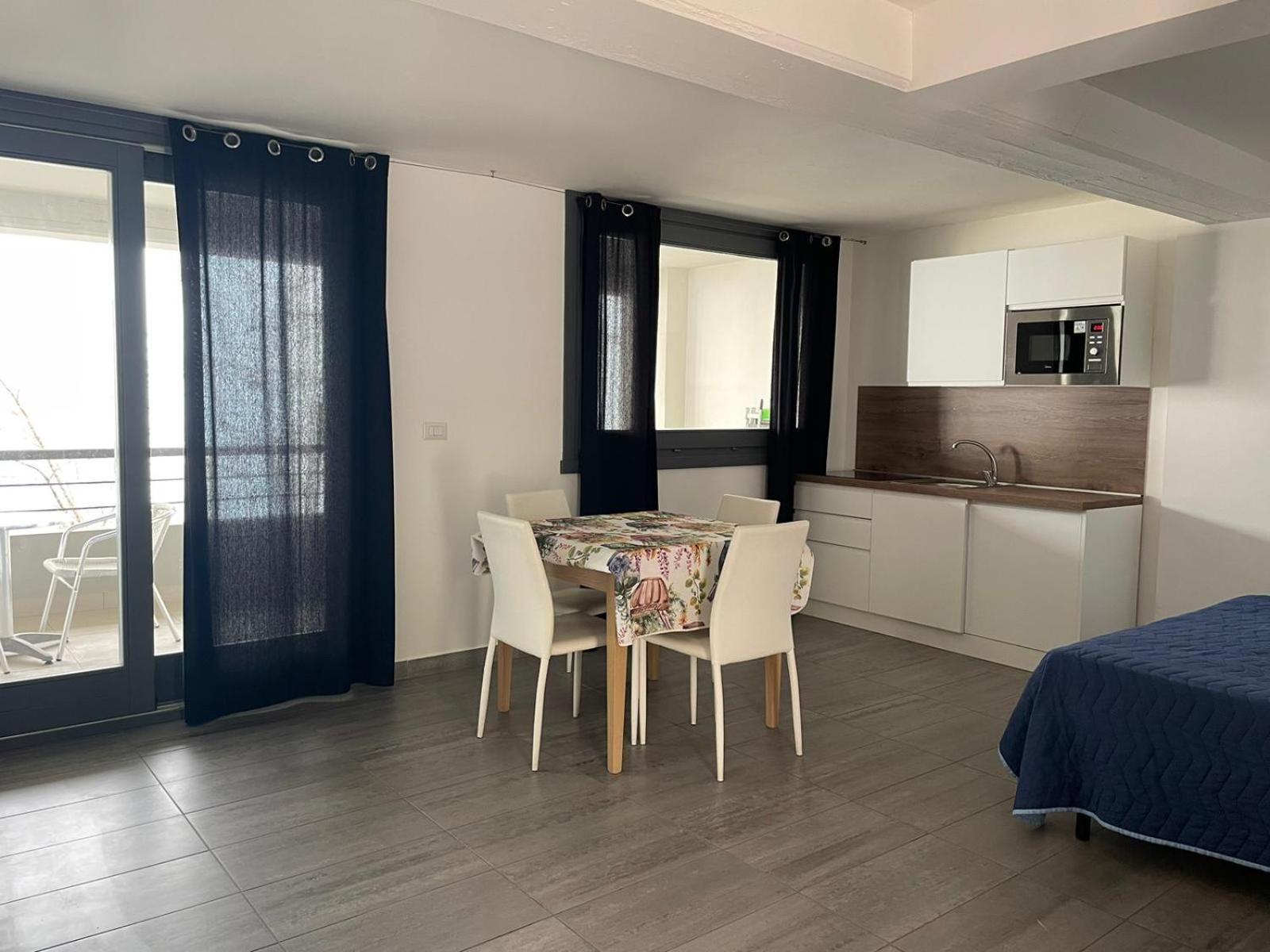 Casa Vacanza Acquamarina Porto Torres Exteriér fotografie