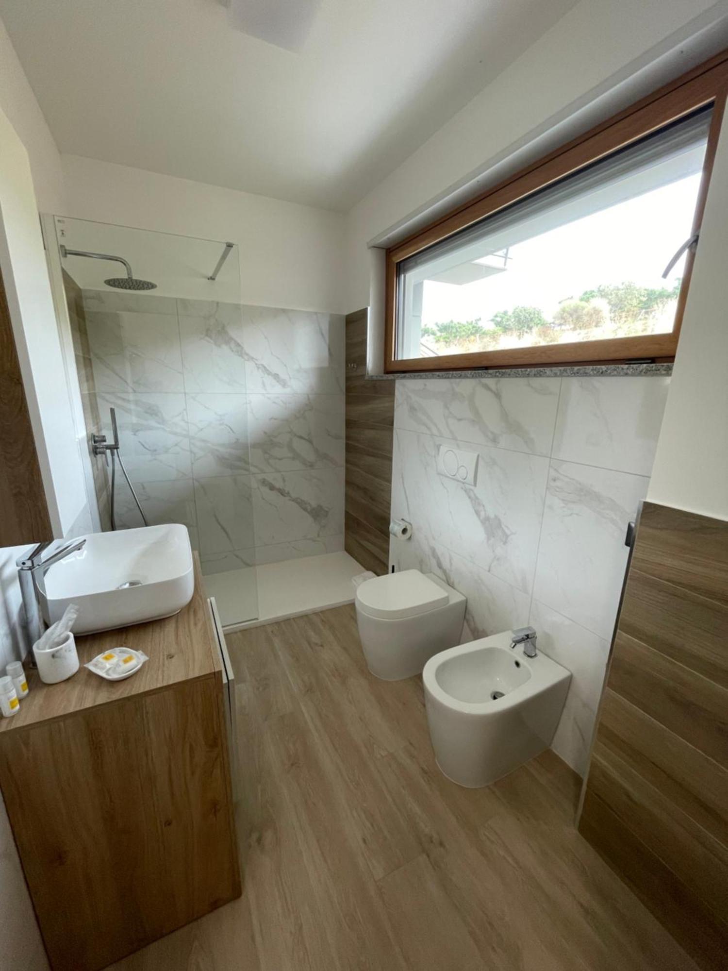 Casa Vacanza Acquamarina Porto Torres Exteriér fotografie